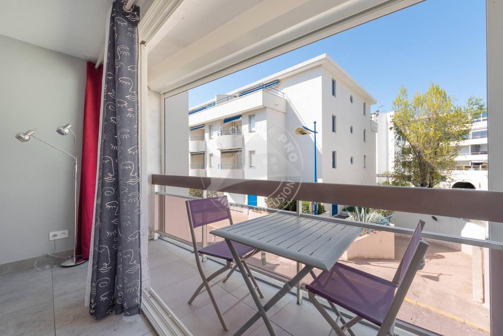 As21512 - Studio Cabine Vue Mer Laterale Avec Parking Prive A 20M De La Plage Le Grau-du-Roi Kültér fotó